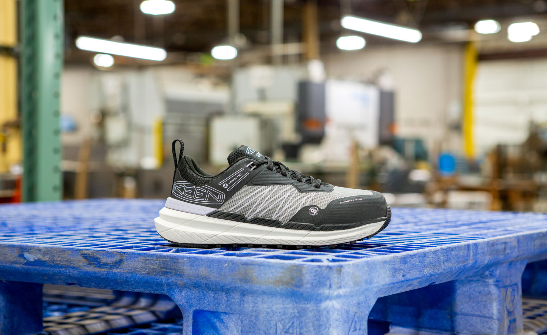 Women's Speedworks Work Sneaker (Carbon Toe) | Thistle/Black - Image 7